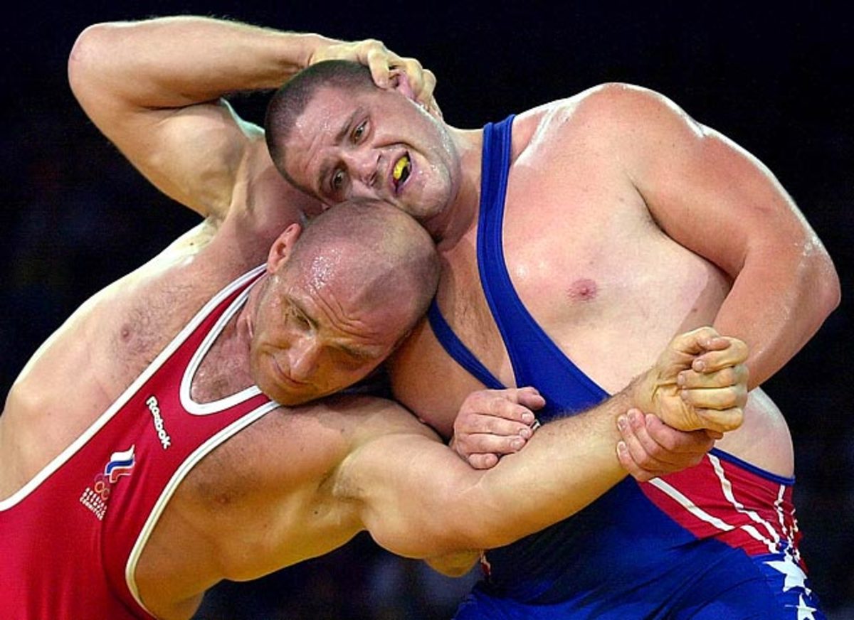 Rulon Gardner takes gold at Sydney Olympics 