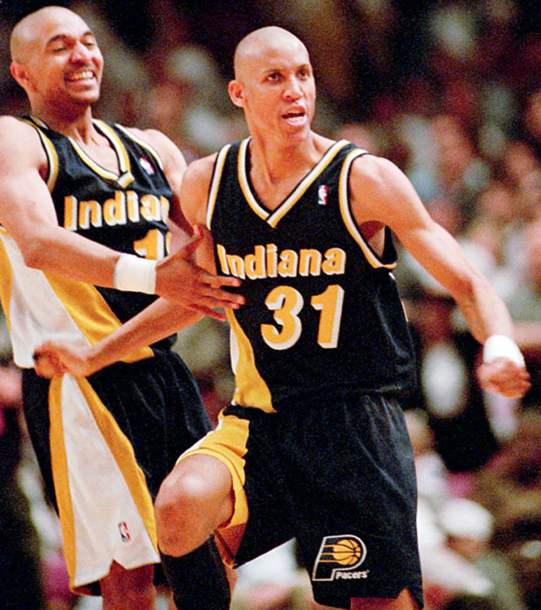 Reggie Miller scores eight points in 8.9 seconds to beat Knicks 