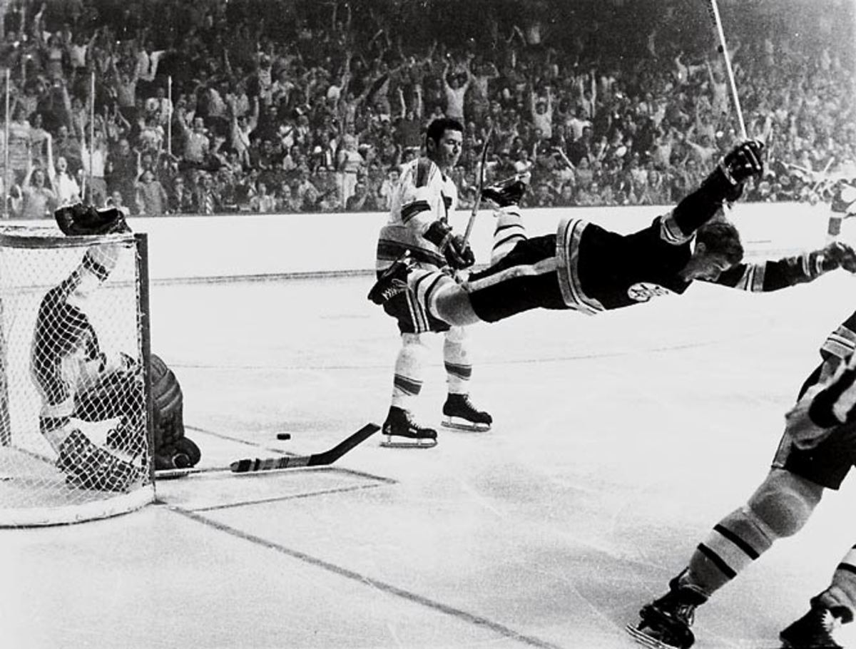 Bobby Orr scores game-winner in 1970 Stanley Cup Finals 