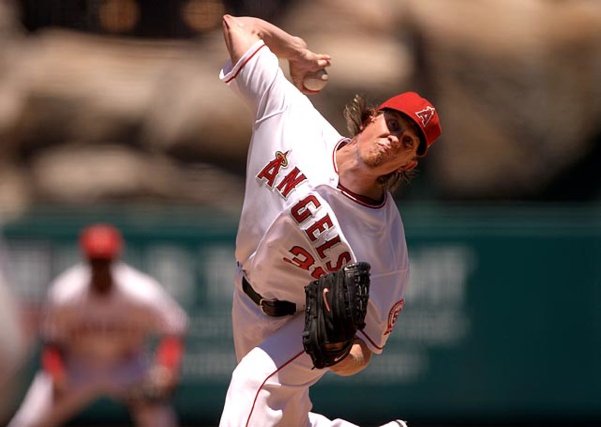 The Angels sign Jered Weaver