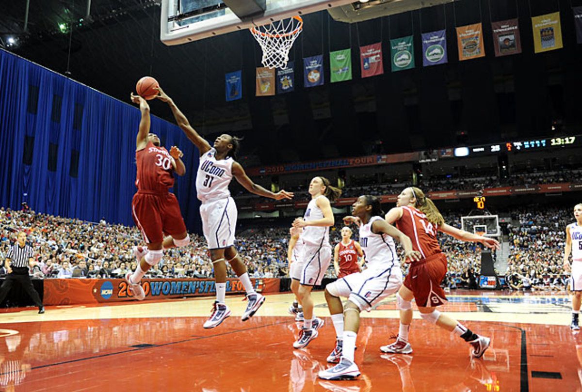 Connecticut 53, Stanford 47
