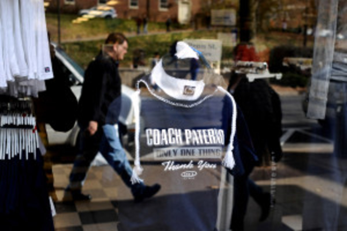 Penn State Community Reacts As Trustees Fire Coach Joe Paterno