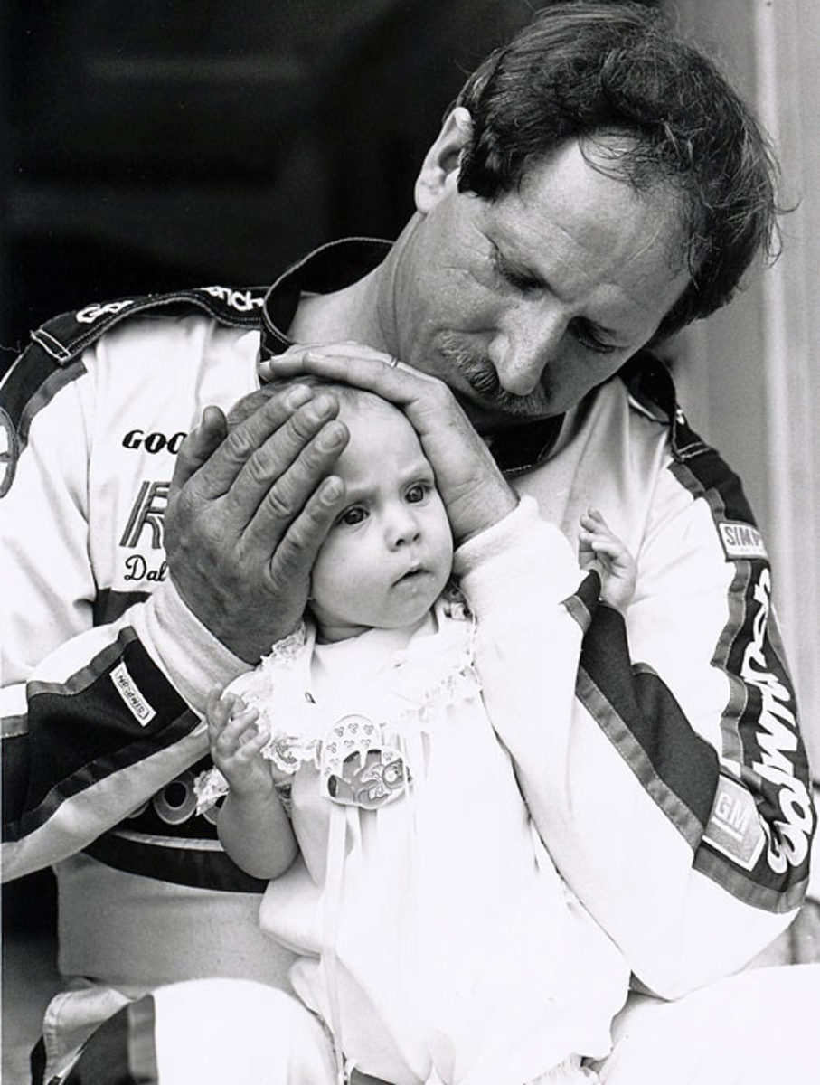 Dale-Earnhardt-19.jpg