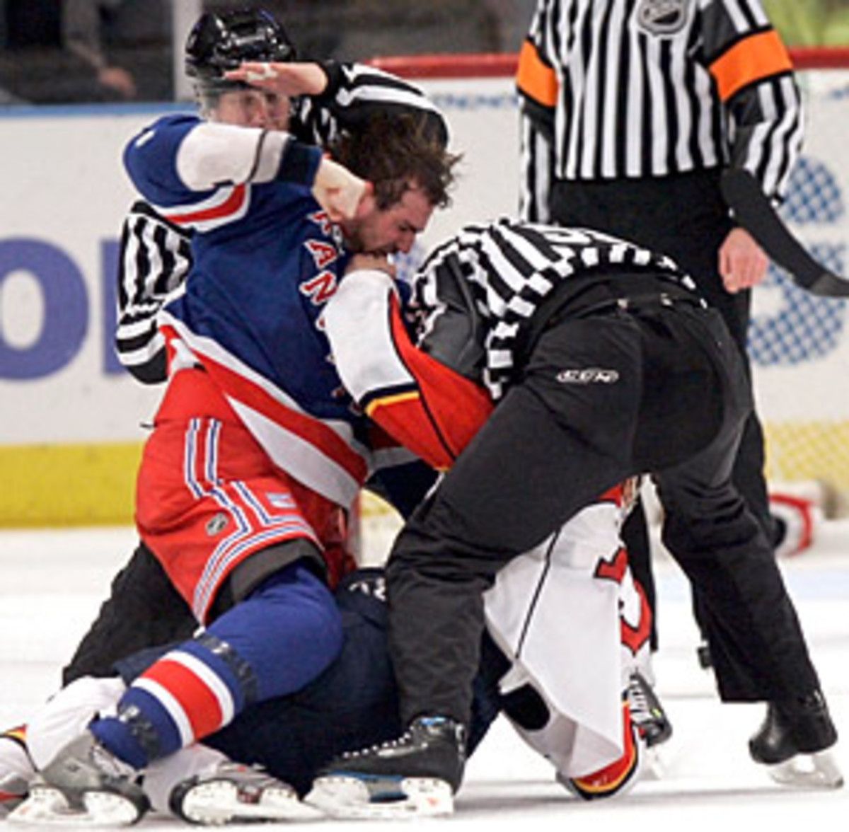 hockey-fight.jpg
