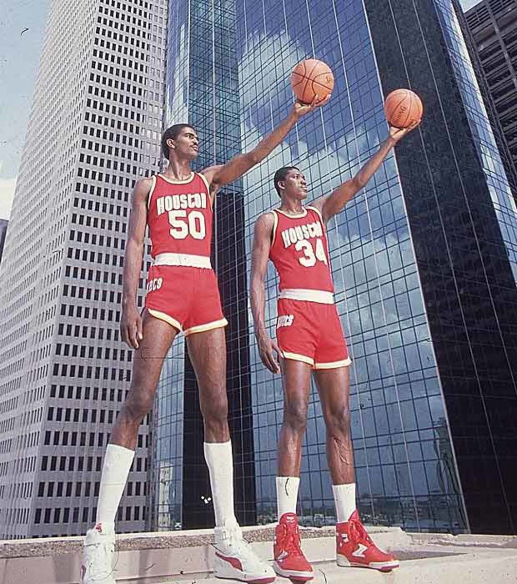 Ralph Sampson and Hakeem Olajuwon