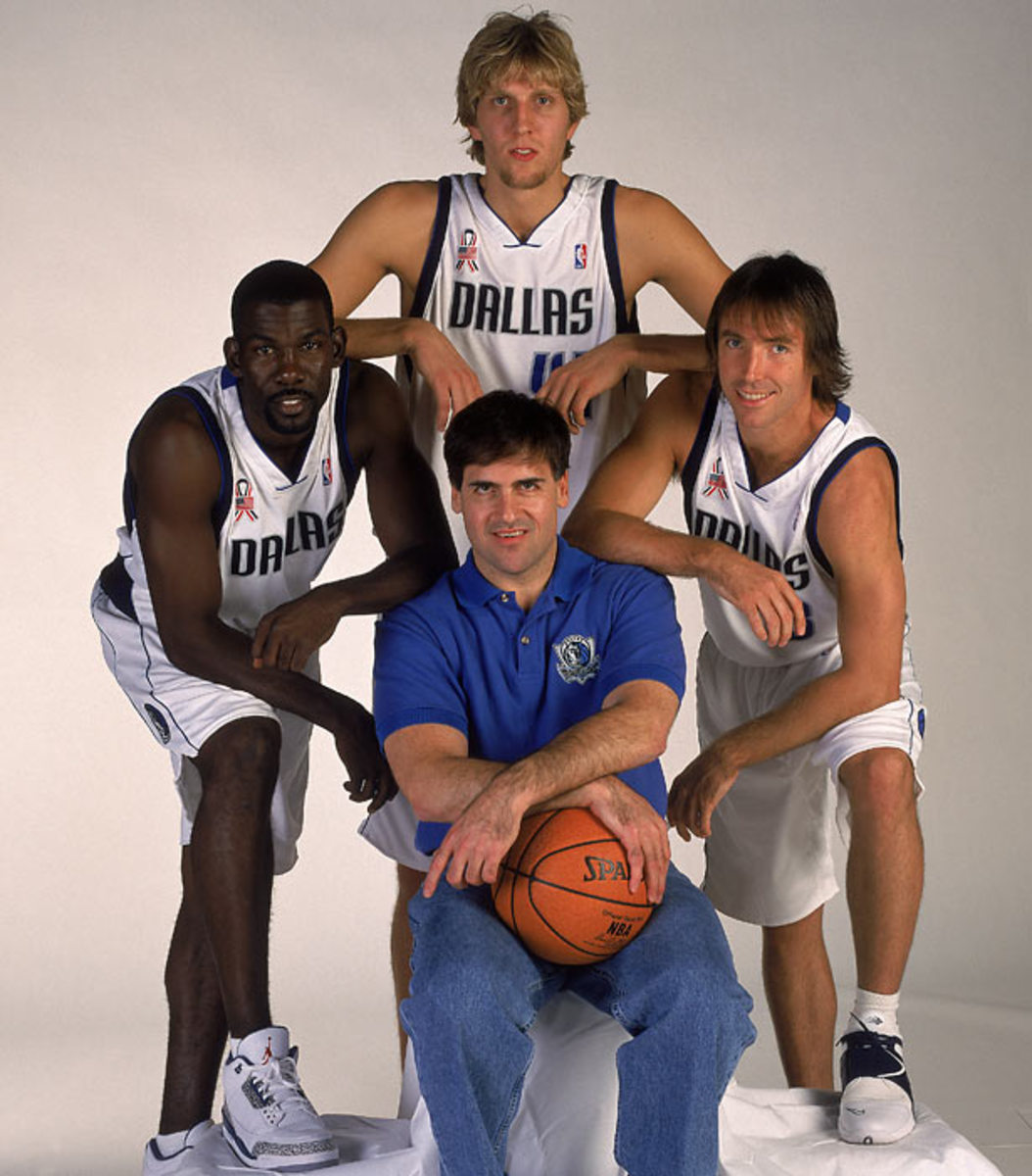 Dirk Nowitzki, Steve Nash, Mark Cuban and Michael Finley