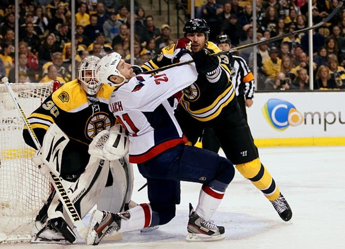 zdeno-chara-cross-checking-brooks-laich.jpg
