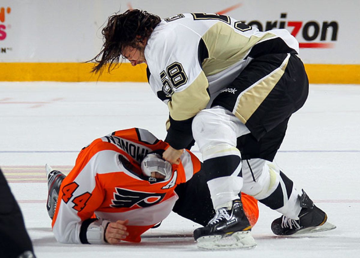 kris-letang-kimmo-timonen-fight.jpg