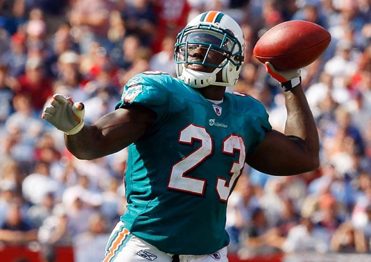 Dolphins use Wildcat en route to winning the AFC East
