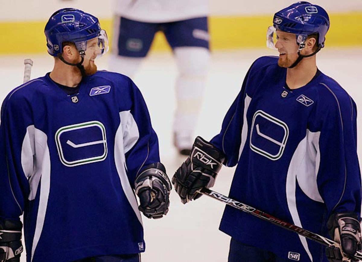 Sedins.beards.AP.jpg