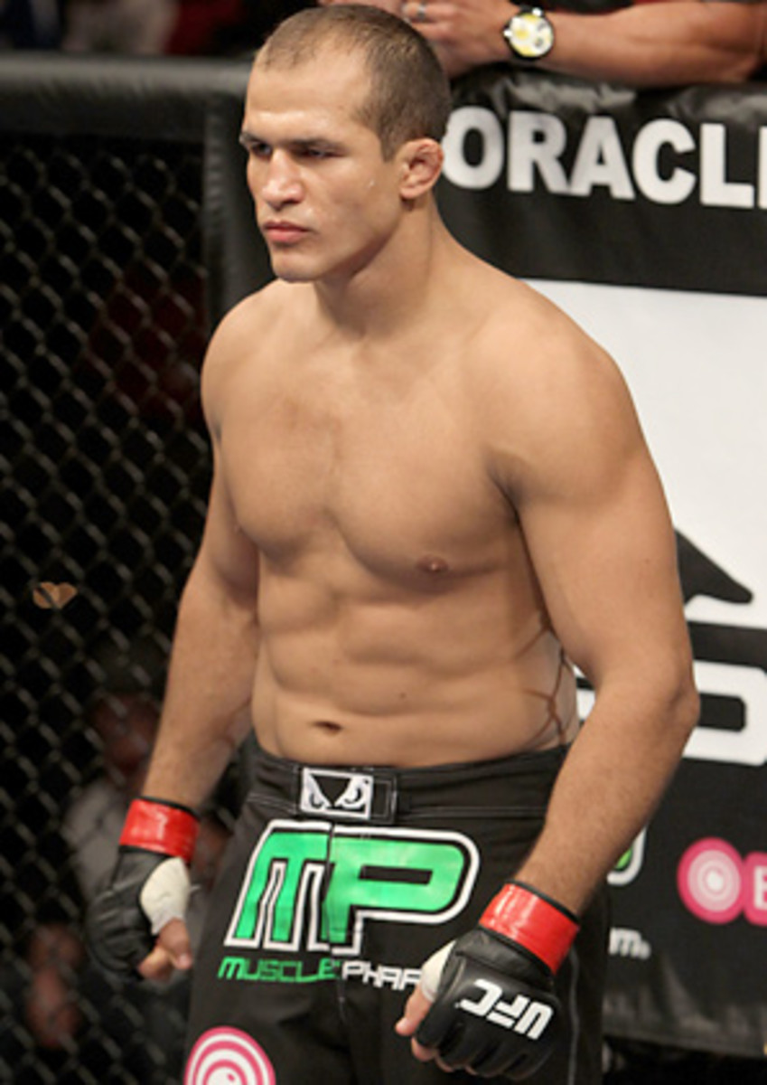 Tim Marchman: Dos Santos quietly preparing for June 11 clash with ...