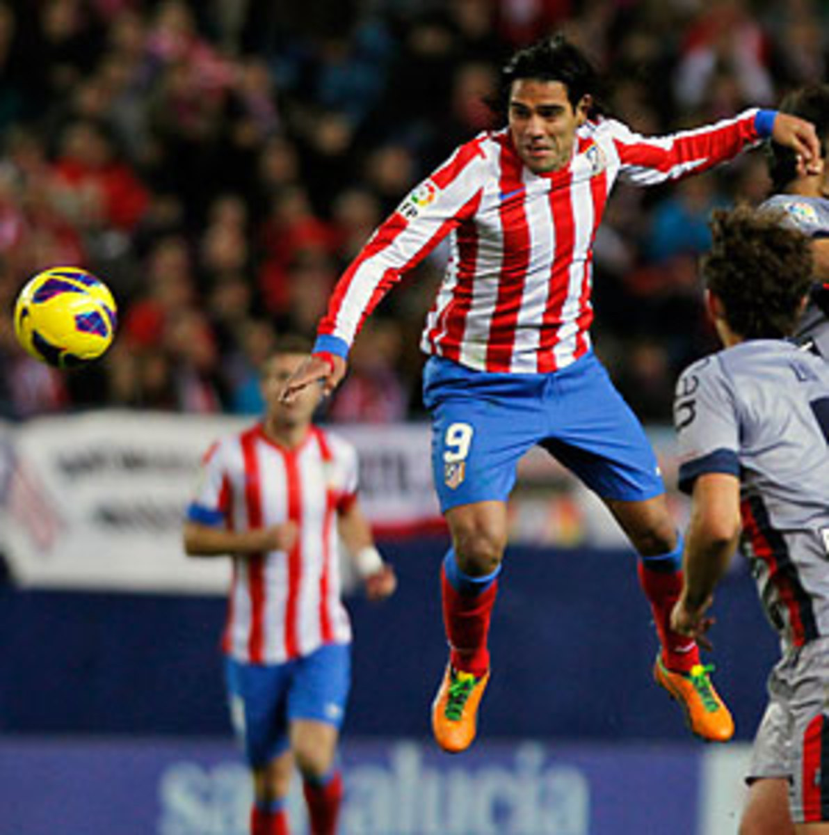 Sporting five. Радамель Фалькао Атлетико Мадрид. Спортинг Атлетико Мадрид. Спортинг на сколько сильная команда.