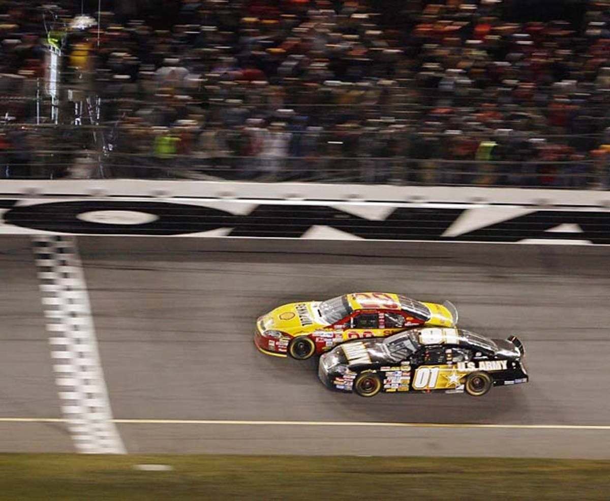 Kevin Harvick Wins Daytona 500