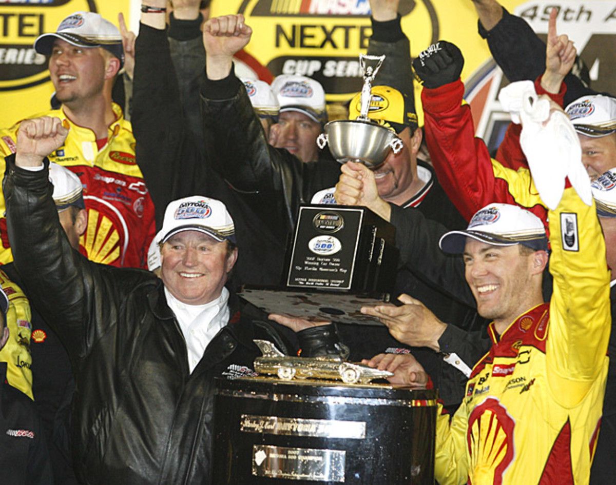 Kevin Harvick Wins Daytona 500