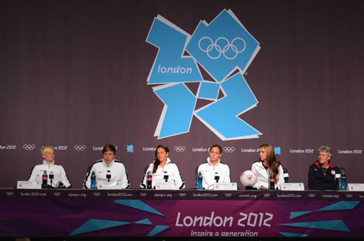 Megan Rapinoe, Abby Wambach, Carli Lloyd, Christie Rampone, Alex Morgan and Pia Sundhage 