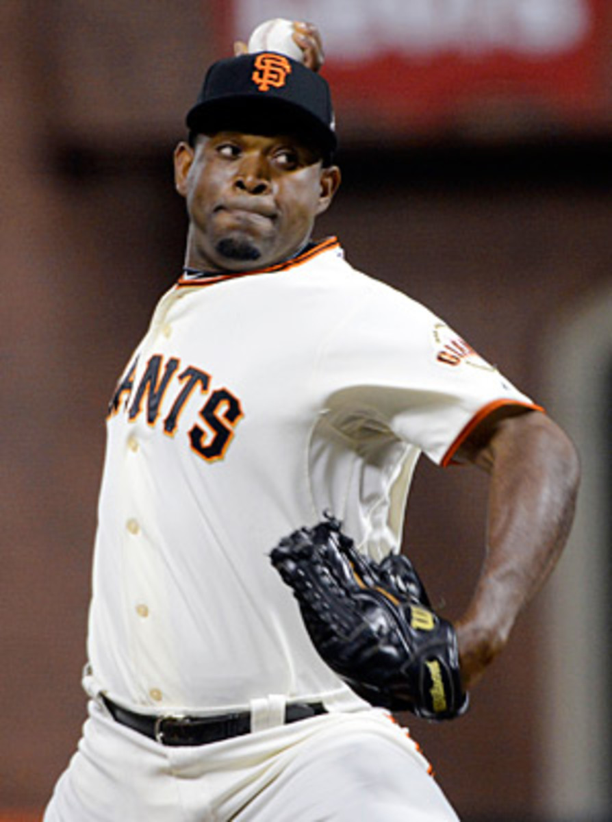 Giants, Casilla complete $15M, 3-year deal - Sports Illustrated