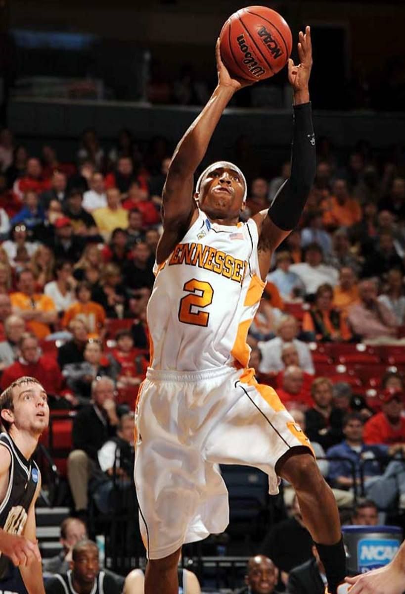 Tennessee defeats Butler, 76-71
