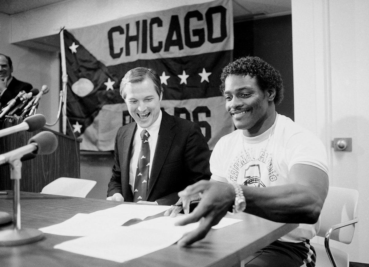 1984-Walter-Payton-Mike-McCaskey.jpg