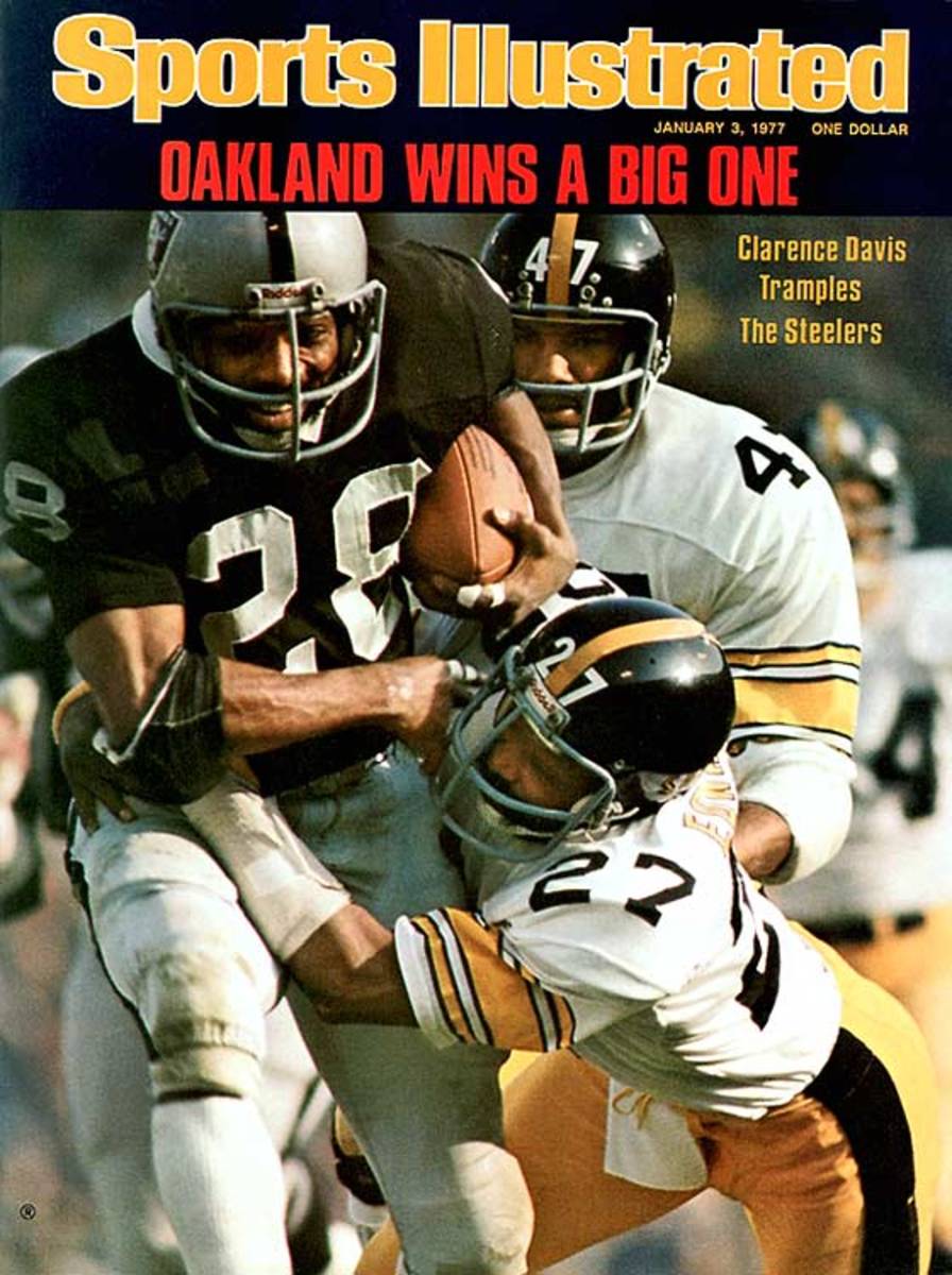 1976: Raiders 24, Steelers 7