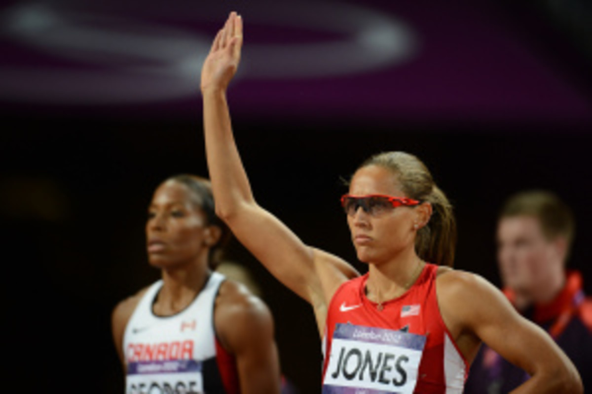 US' LoLo Jones waves prior to competing