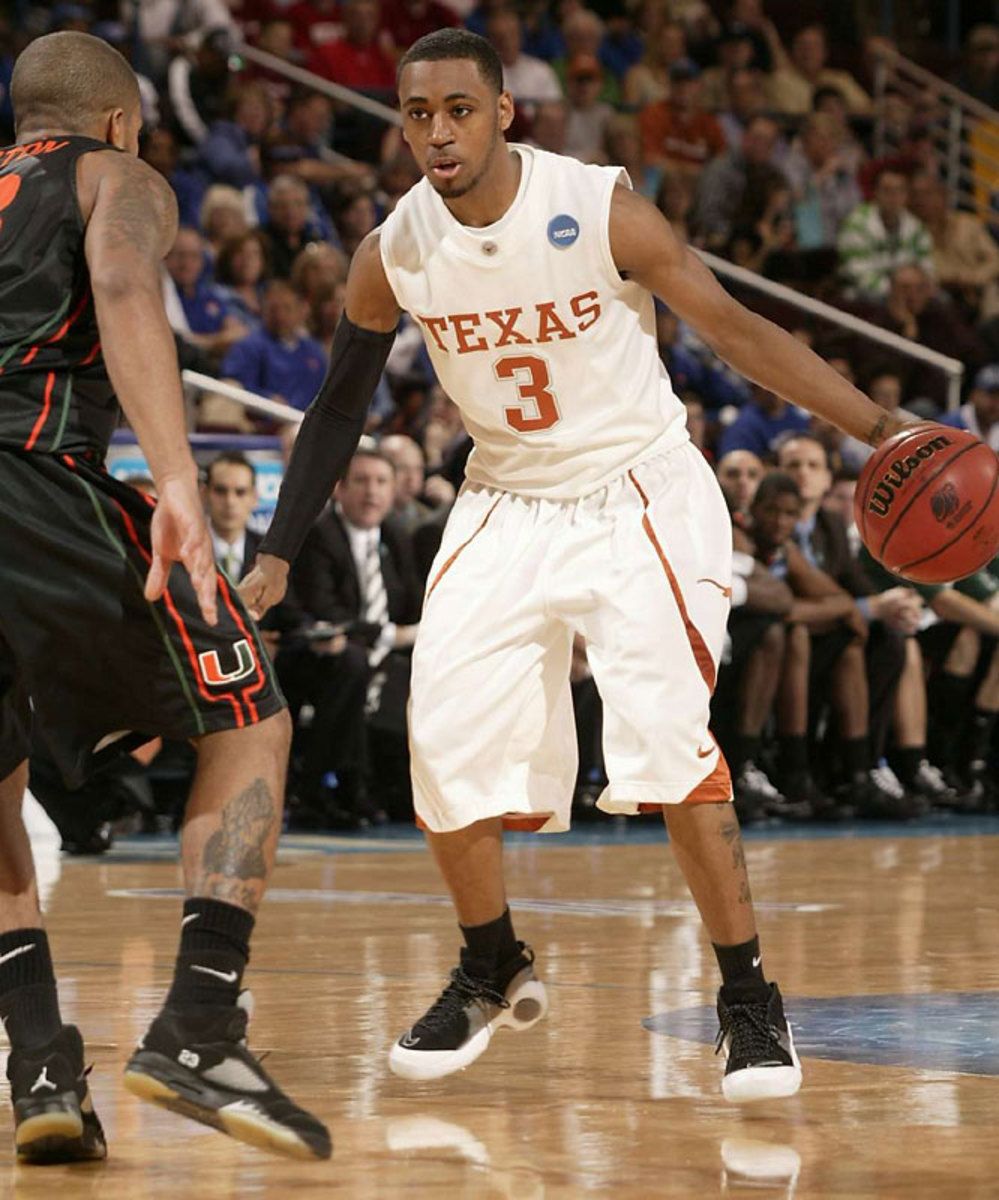 Texas defeats Miami, 75-72