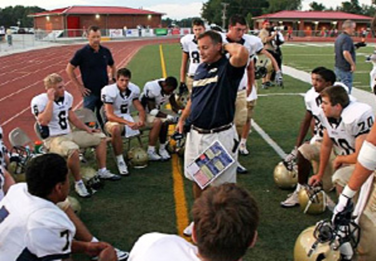 Coach-Kelly-p1.jpg