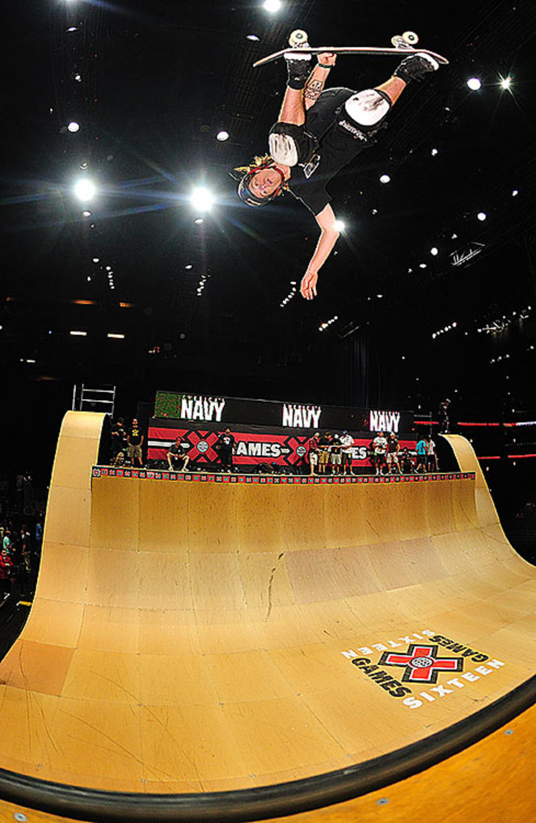 shaun-white-skt-vert.jpg