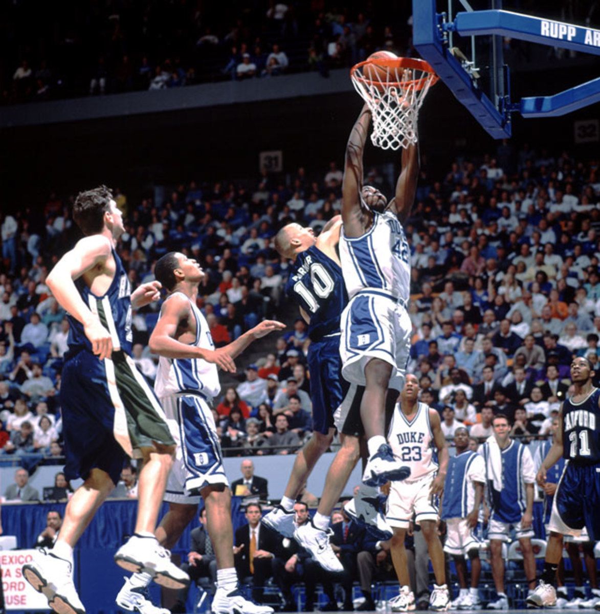 Elton Brand