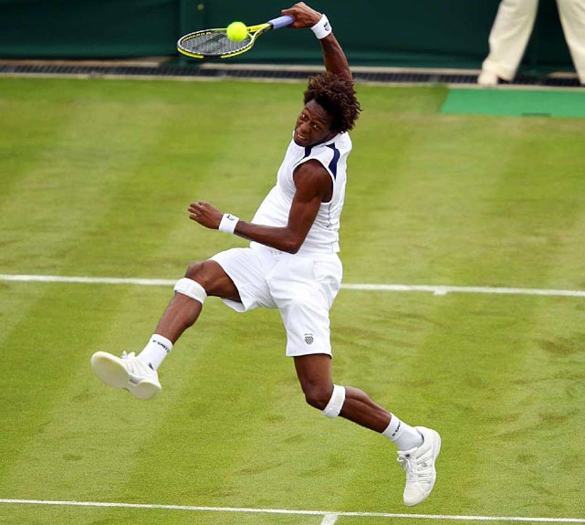 0.gael-Monfils.opx9-33118-mid.jpg