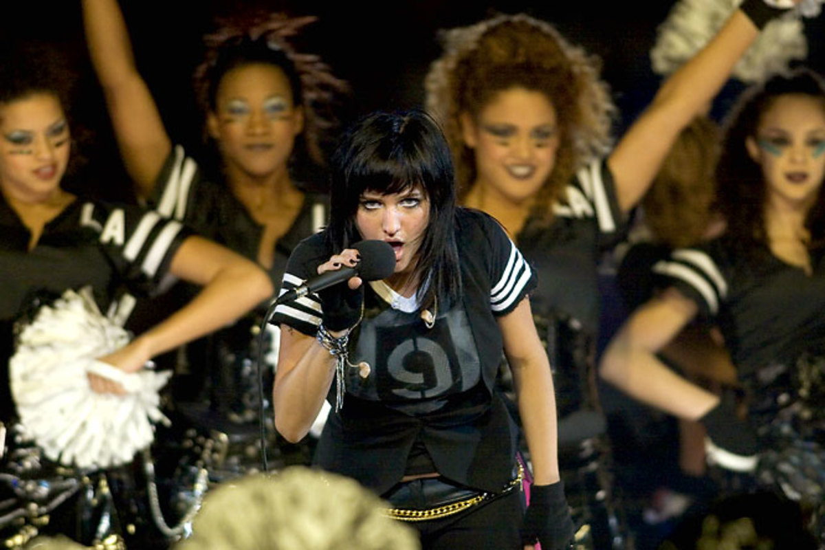 Ashlee Simpson at the Orange Bowl