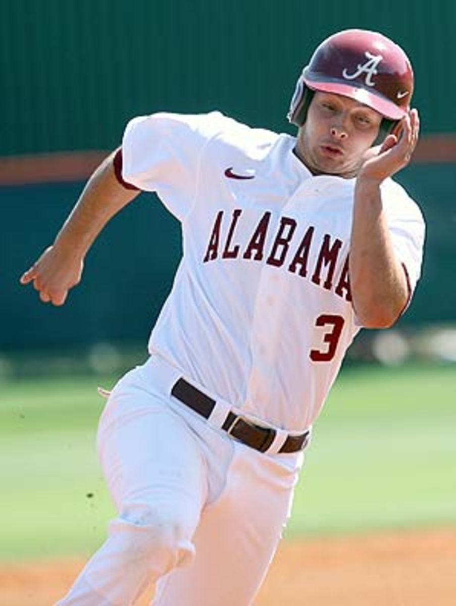 Alabama's Wilson leads juniorheavy firstteam AllAmericans Sports