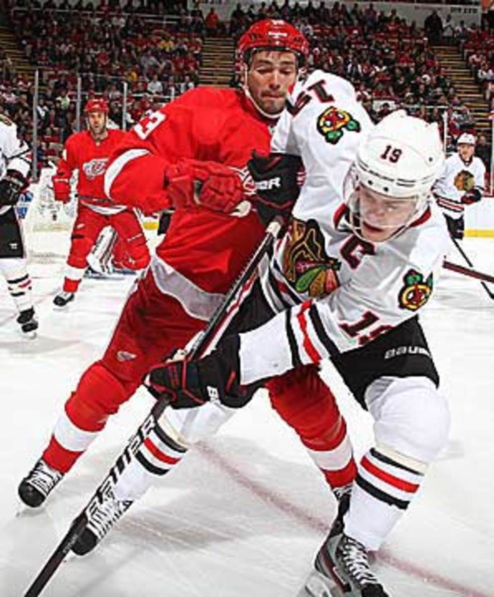 datsyuk-toews.jpg