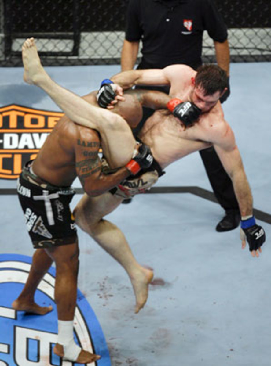 Ben Fowlkes Judging flaws resurface at UFC 86 Sports Illustrated
