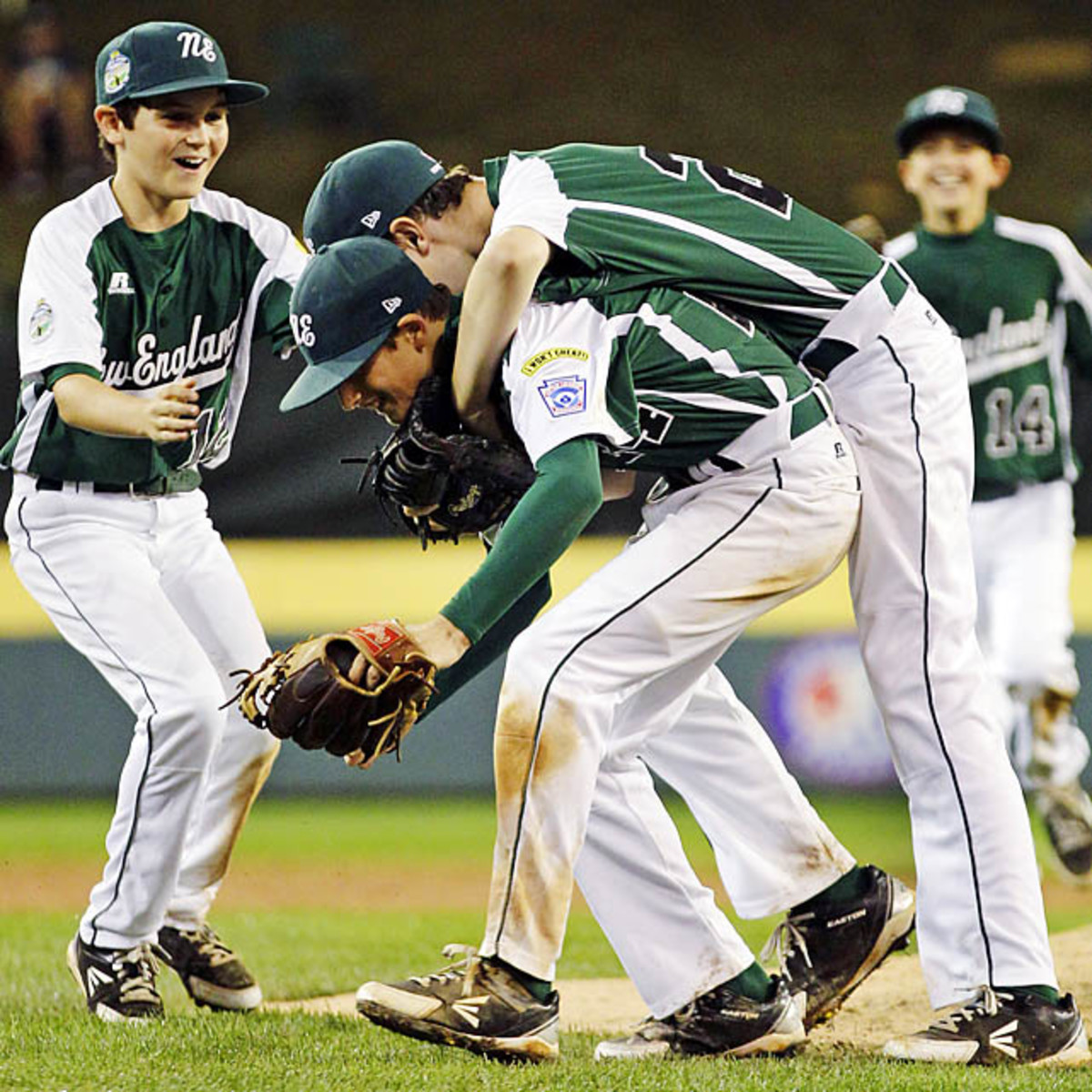 Connecticut 4, Indiana 0