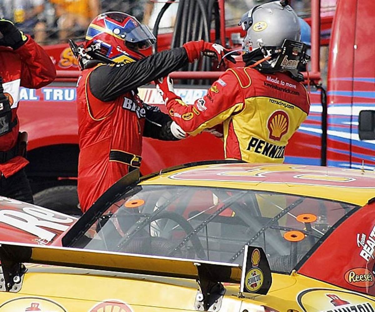 Kevin Harvick goes off