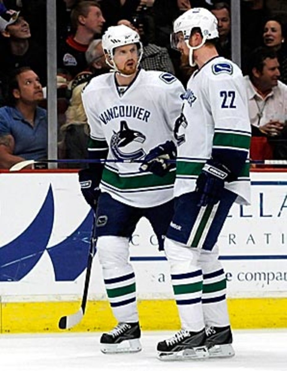 sedin-twins.jpg
