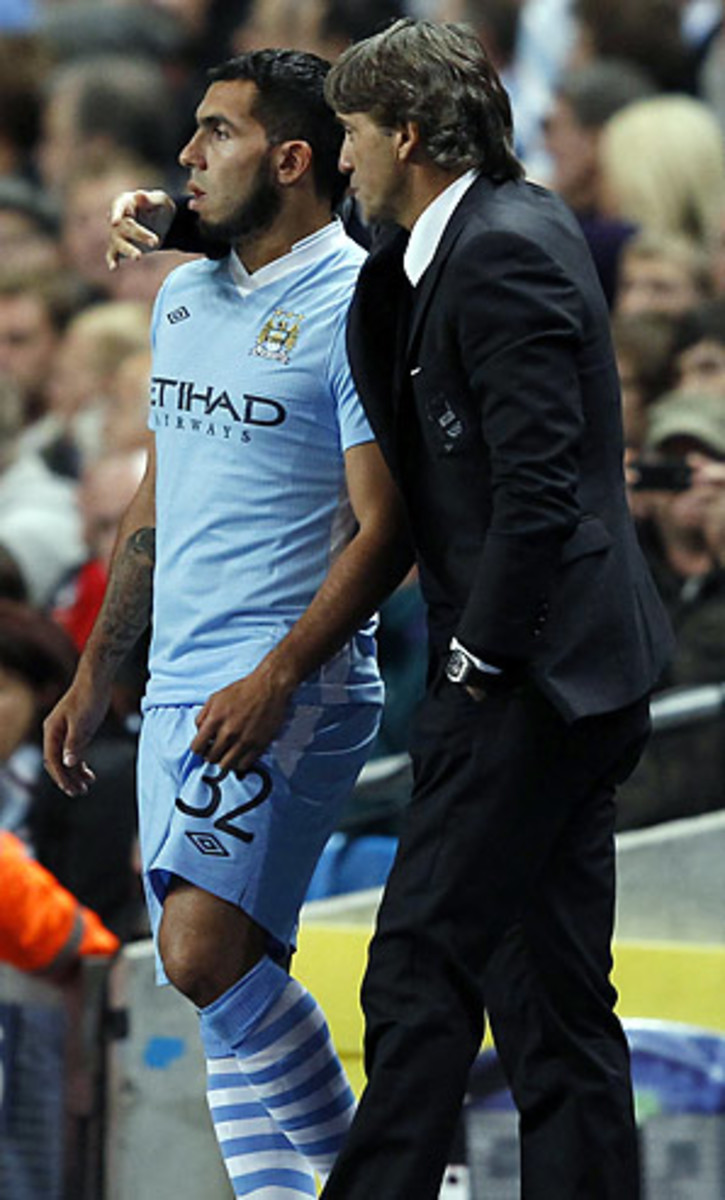 tevez_mancini_298.jpg