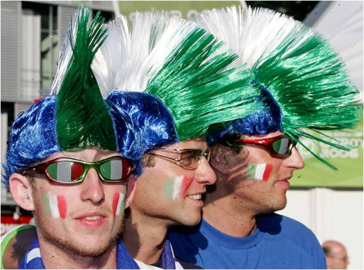 Italy fans