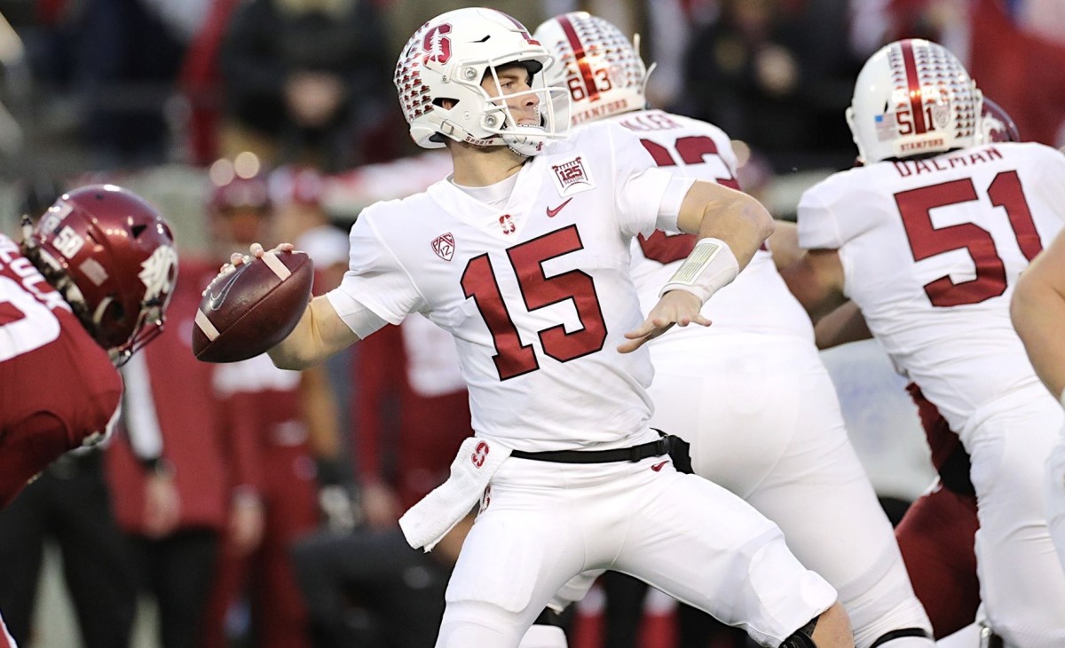 David Mills set a Stanford record Saturday by passing for 504 yards against Washington State.