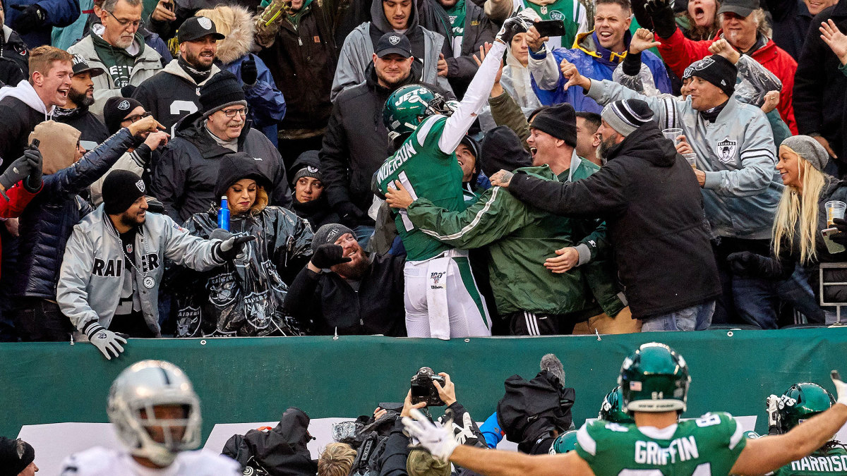 Jets unexpectedly blow out the Raiders at home - Sports Illustrated