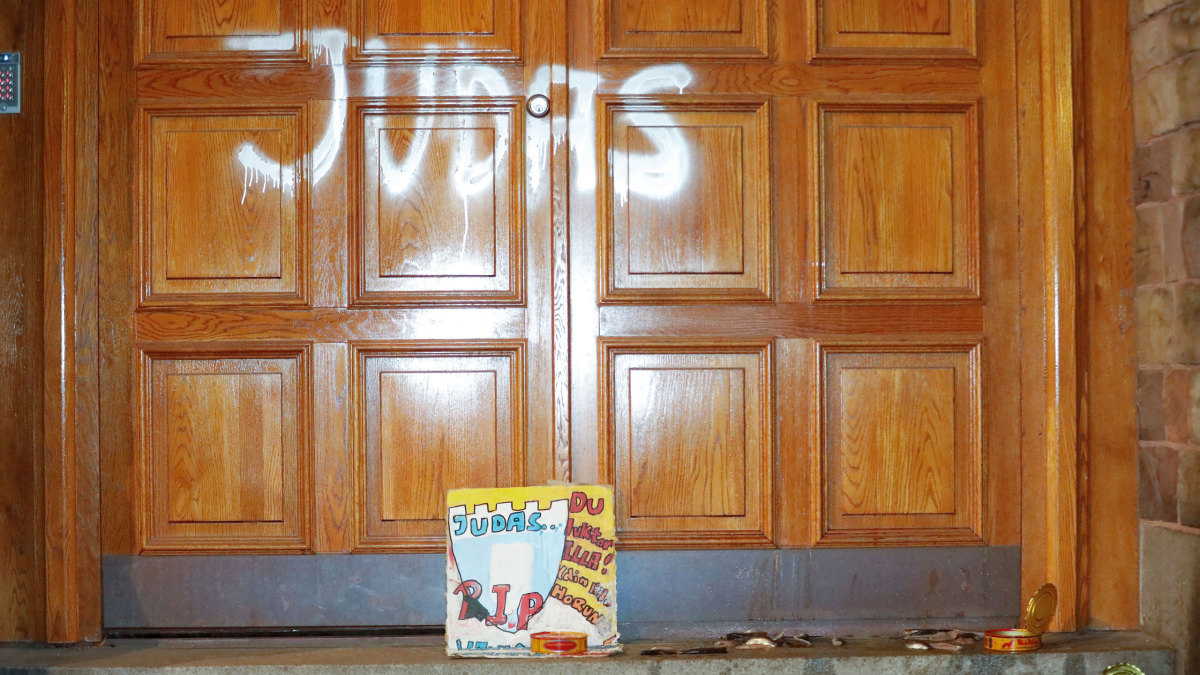 zlatan-ibrahimovic-house-vandalized