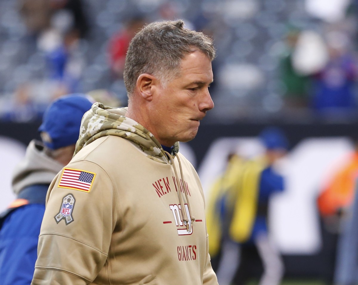 Nov 10, 2019; East Rutherford, NJ, USA; New York Giants head coach Pat Shurmur leaves the field after losing to the New York Jets at MetLife Stadium.