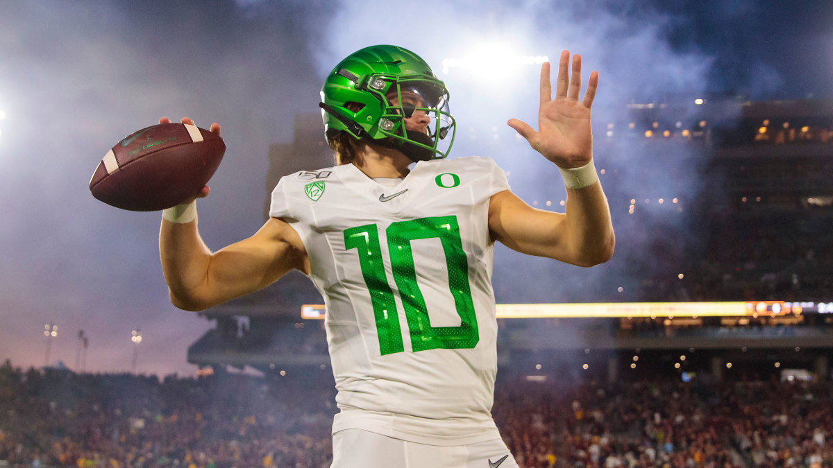 Justin Herbert Nfl In Sights As Oregon Career Winds Down