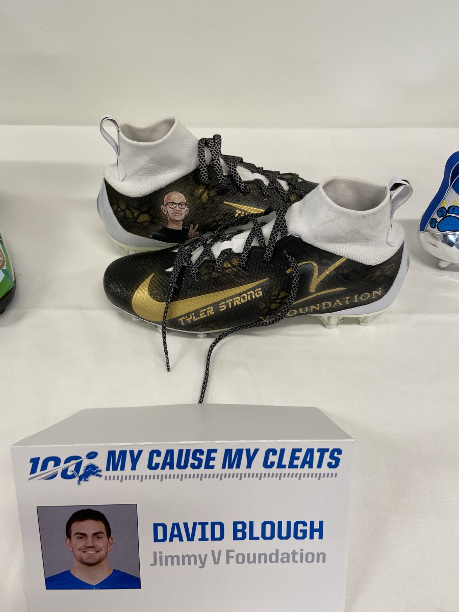 custom cleats return policy