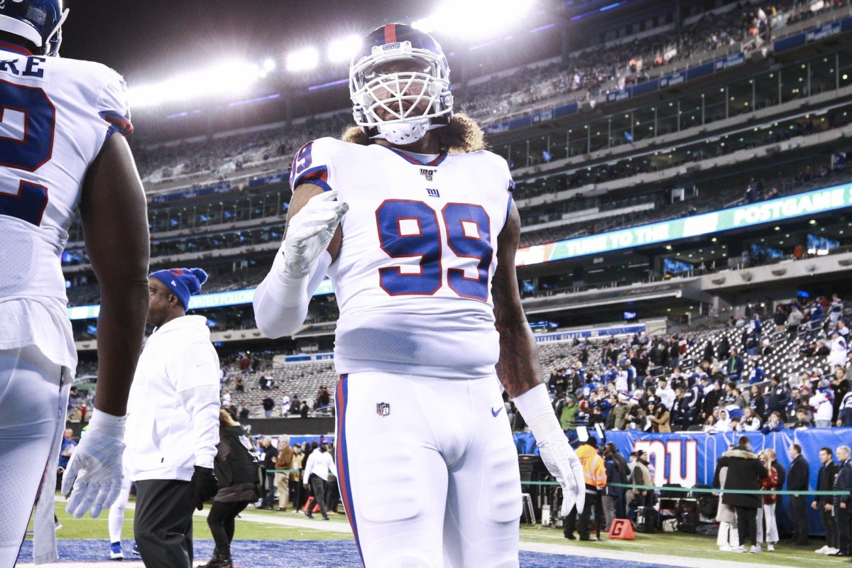 Nov 4, 2019; East Rutherford, NJ, USA; New York Giants defensive end Leonard Williams (99) warms up before a game against the Dallas Cowboys at MetLife Stadium.