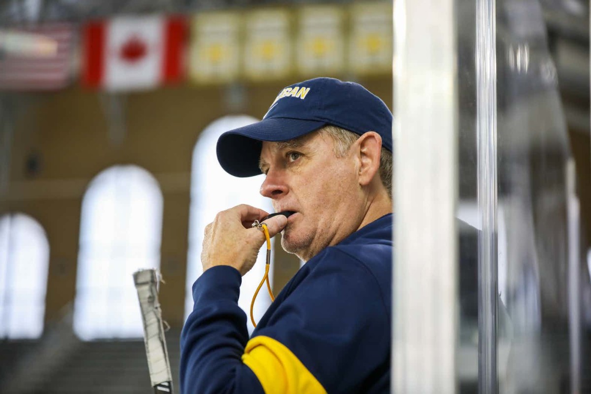 Listen Michigan Hockey Coach Mel Pearson Talks Struggles, Looks Ahead