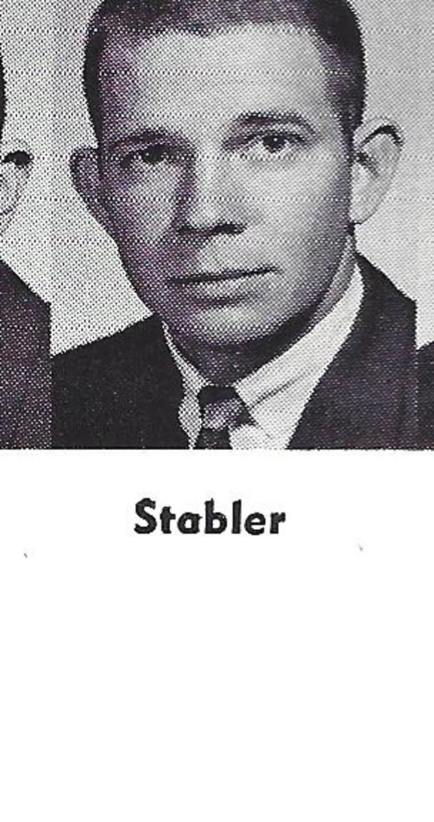 Photo in the 1966 Alabama Football Media Brochure.