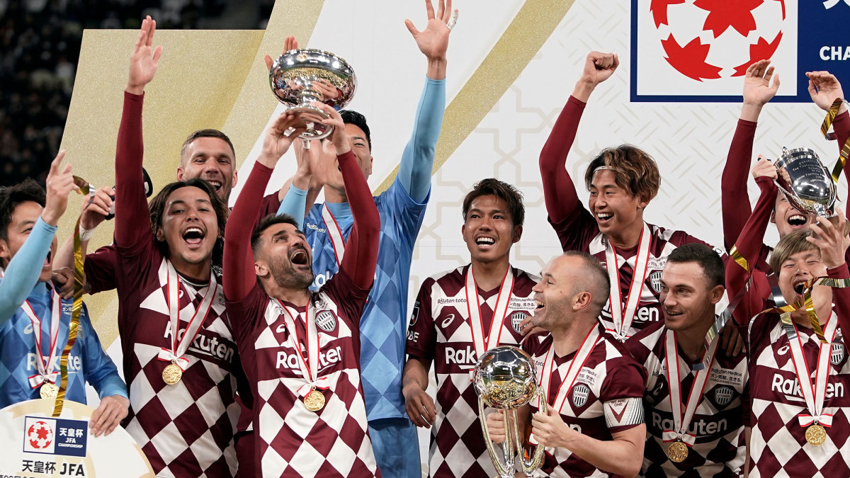 David Villa wins one final trophy with Vissel Kobe in Japan