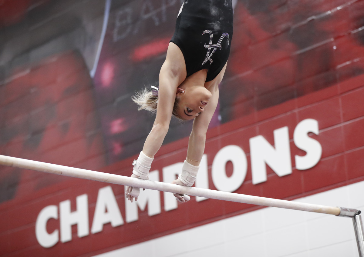 Alabama gymnast Lexi Graber