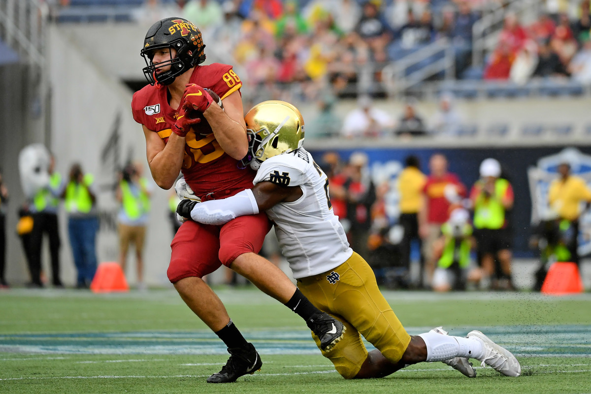 Iowa State tight end Charlie Kolar makes a grab in the Camping World Bowl against Notre Dame.